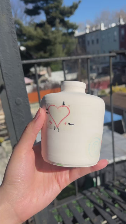 CERAMIC VASE: 01
