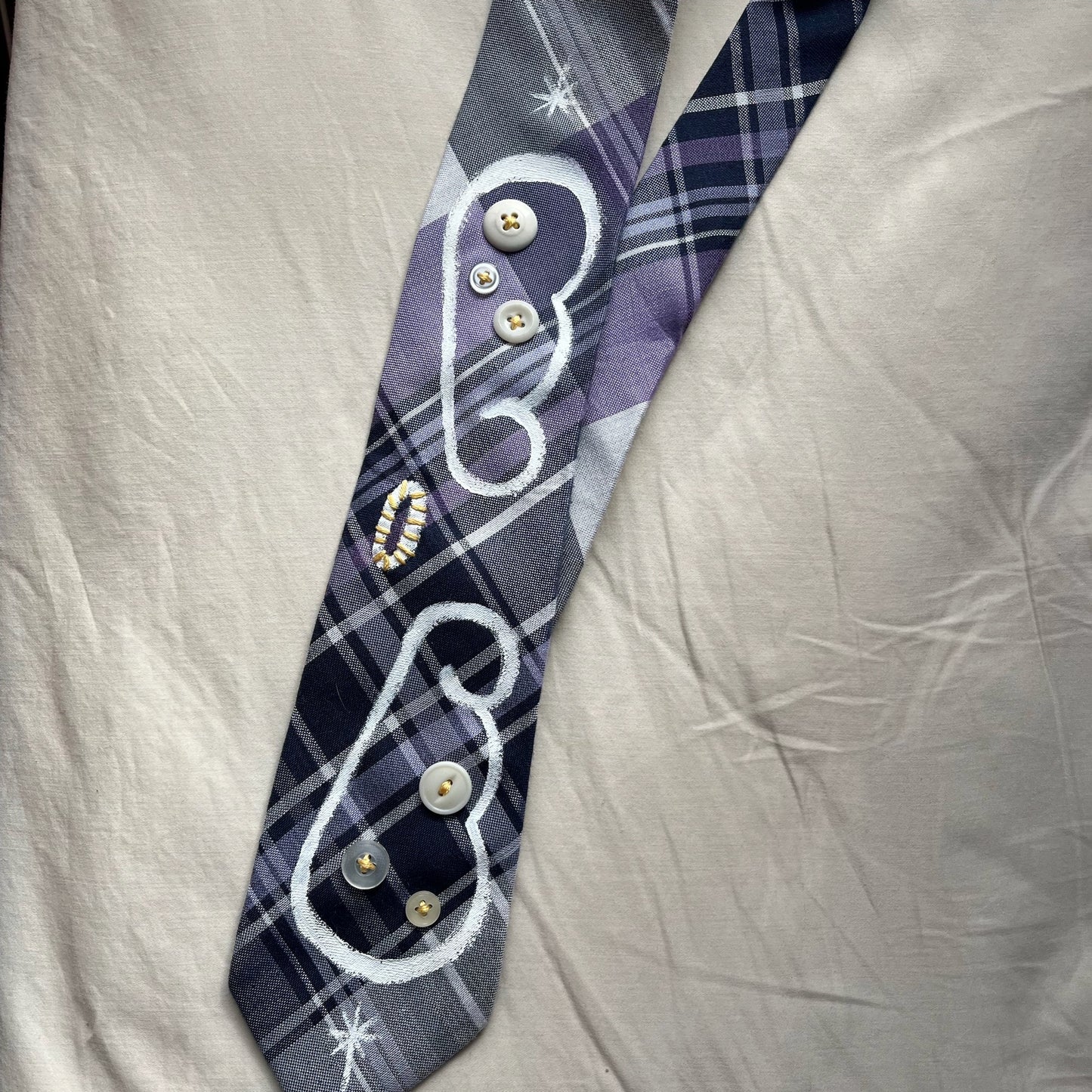 LUCKY WEINNI TIES